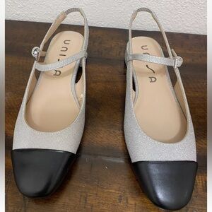 Unisa Silver Sparkle Cap Toe Slingback Flat Women’s sz 5.5